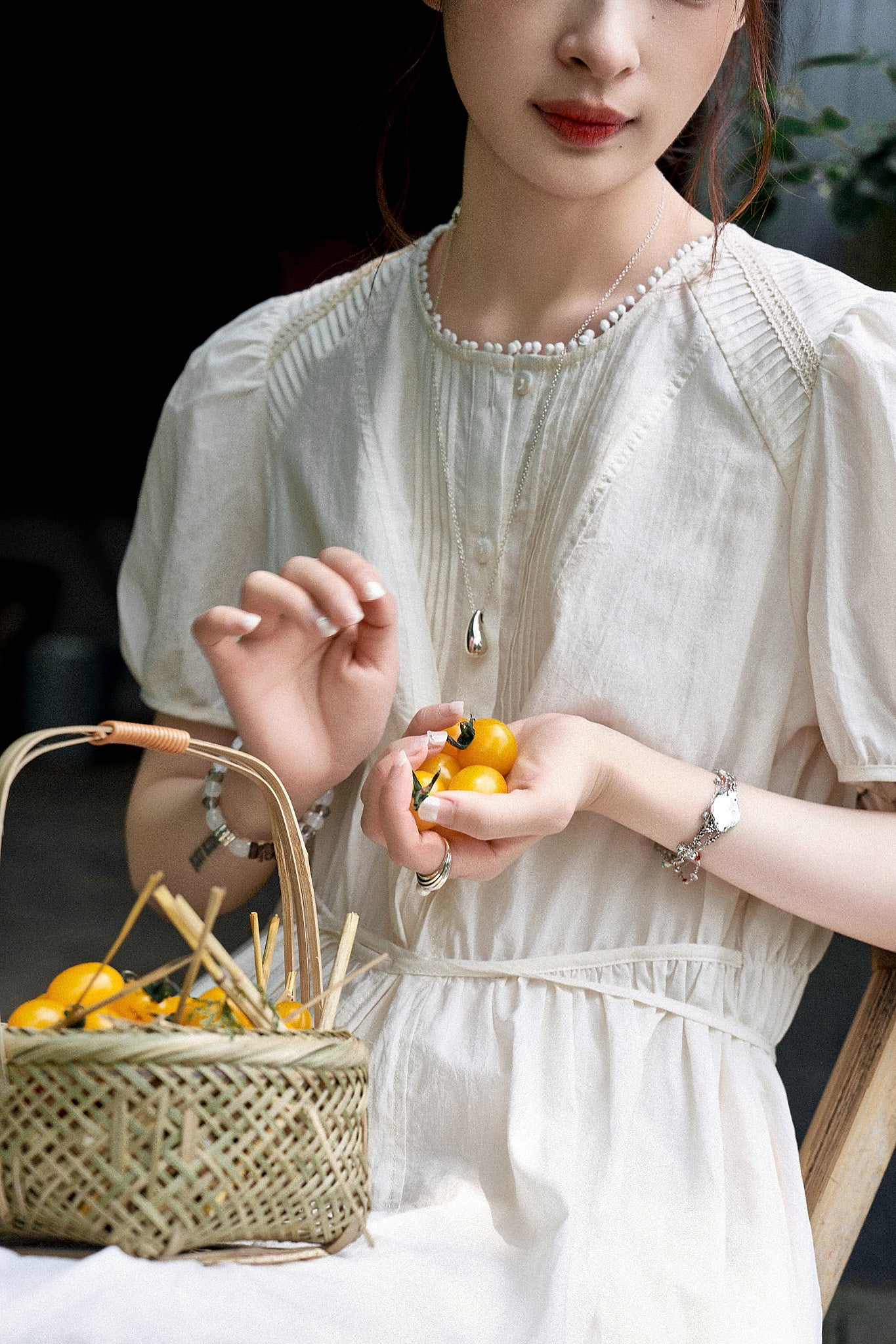 "De Luna White Tea" French-Style Embroidered Hollow-Out Waist-Tightening Dress with a Touch of Elegance