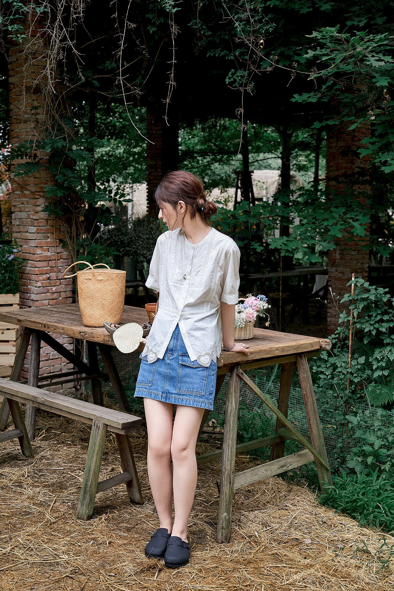 "Blue Islet Denim" High-Waisted A-Line Denim Skirt with Stylish Workwear Design