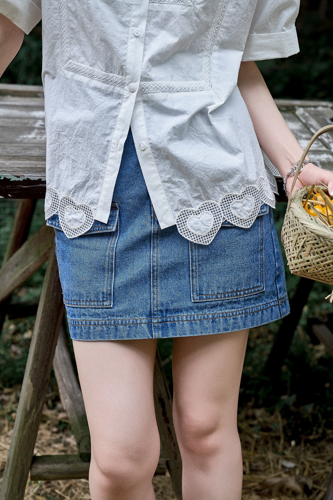 "Blue Islet Denim" High-Waisted A-Line Denim Skirt with Stylish Workwear Design